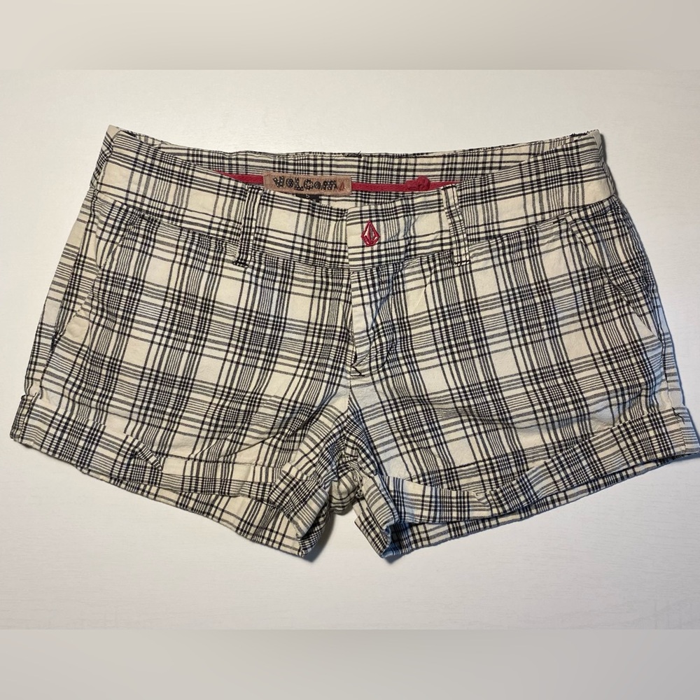 Volcom Women’s Shorts. Size 5.